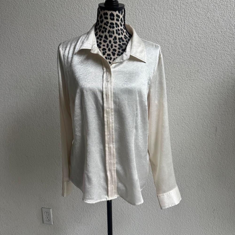 Christopher & Banks Cream dazzled textured blouse women's size L